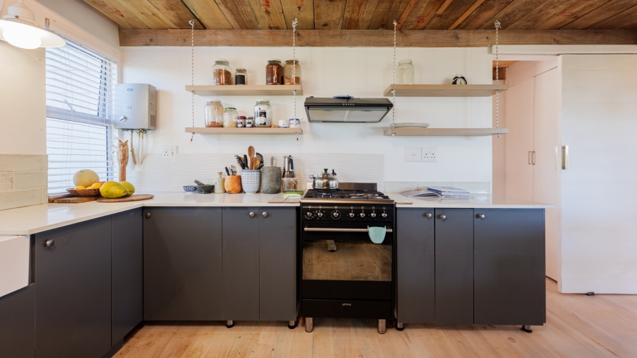 2 Bedroom Property for Sale in Suiderstrand Western Cape